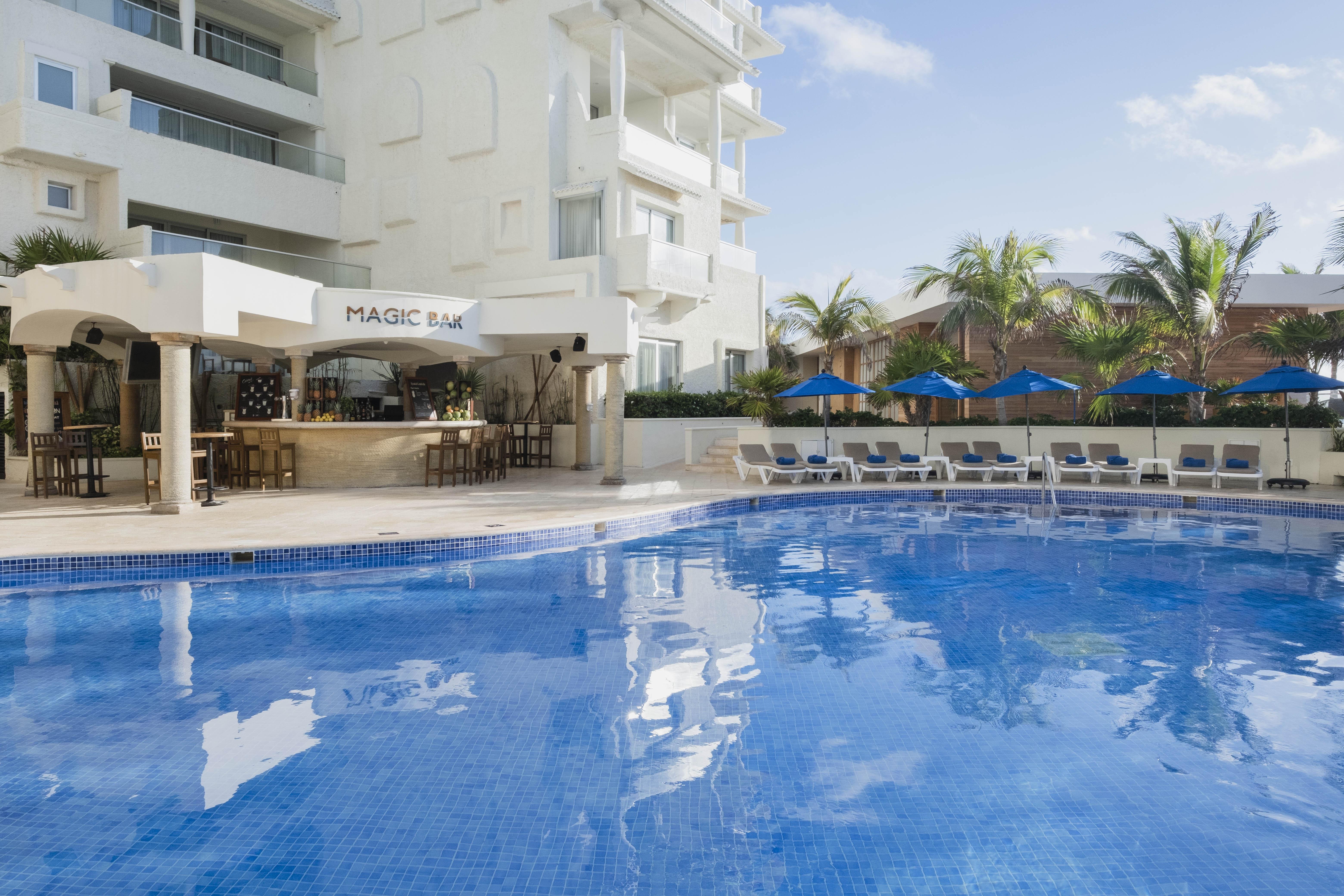 Hotel Nyx Канкун Екстериор снимка